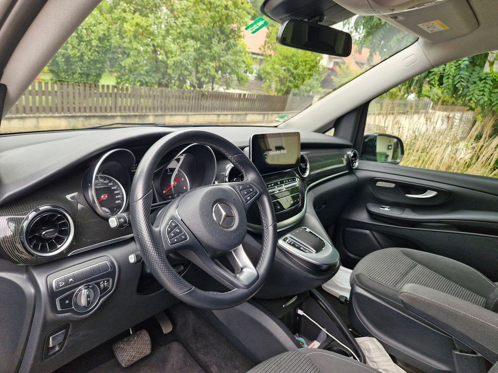 Image of Mercedes-Benz V 300
