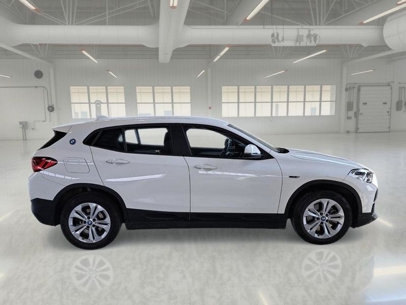 BMW X2 XDRIVE 25E BUSINESS X AUTOMATICO SUV imagem 3