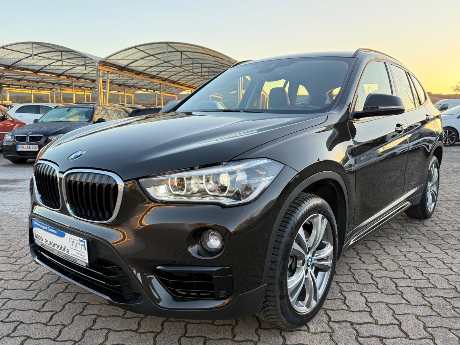 BMW X1 sDrive 18i Sport Line LED/Navi/Ambiente/AHK