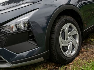 Hyundai Bayon 1.0 Select 2WD Kamera Navi Spurhalteassi.