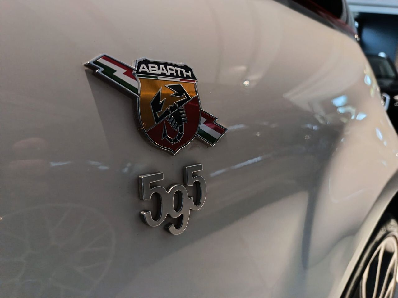 Abarth 595 1.4 Turbo T-Jet 165 CV Turismo imagem 3