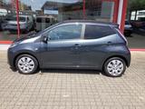 Toyota Aygo Automatik  x-clusiv + Navi - gebrauchte Toyota Aygo (X) aus dem Jahr 2016
