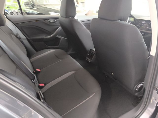 Fahrzeugabbildung SKODA Kamiq 1.0 TSI Essence LED GRA SITZHZG SPURASSIST