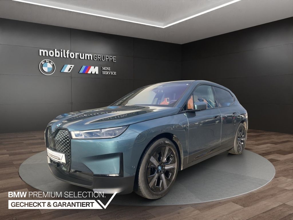 BMW iX