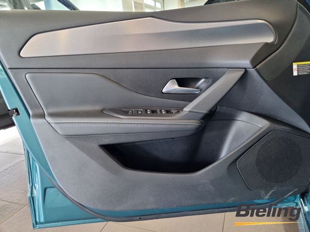 308 SW GT Plug-In Hybrid 180 e-EAT8 Vollausstatt