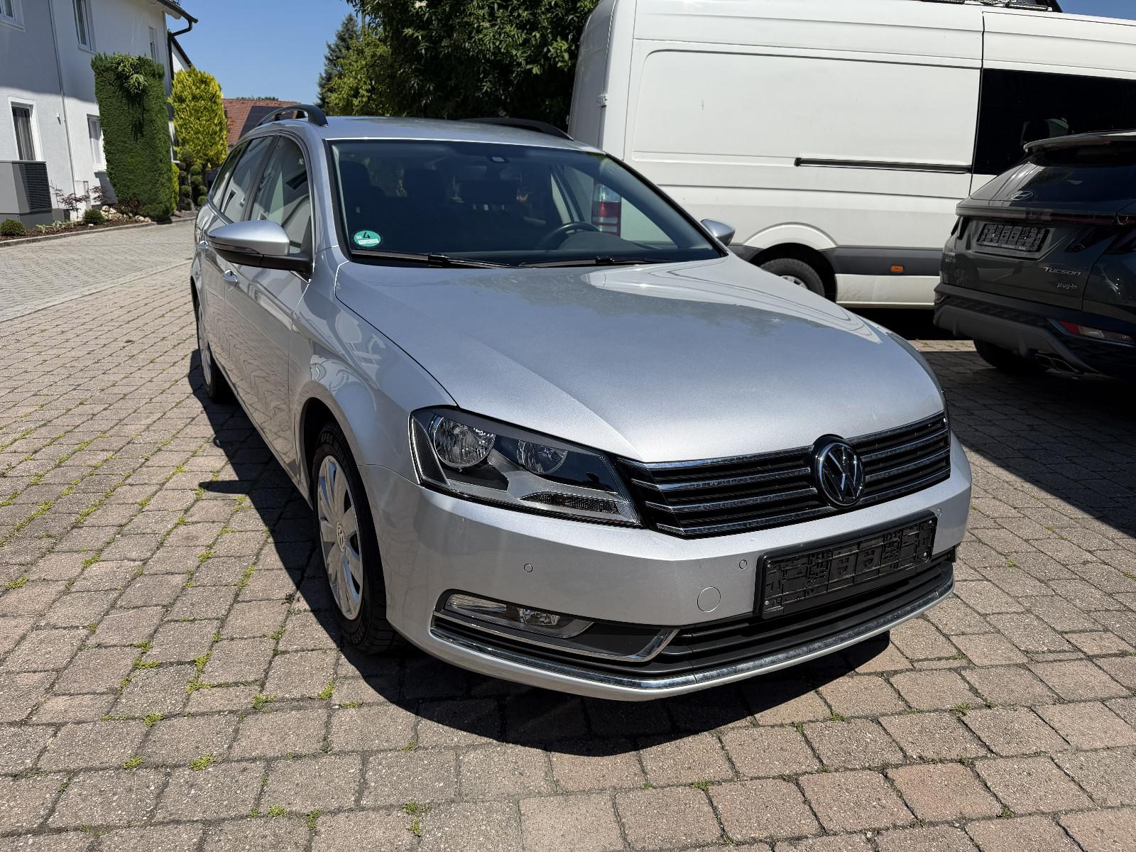 Volkswagen Passat Variant Comfortline BlueMoti PDC SHZG GRA