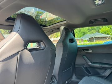 Cupra Leon 2.0 TSI 221 kW VZ  Pano+Sennheiser+19 Zoll