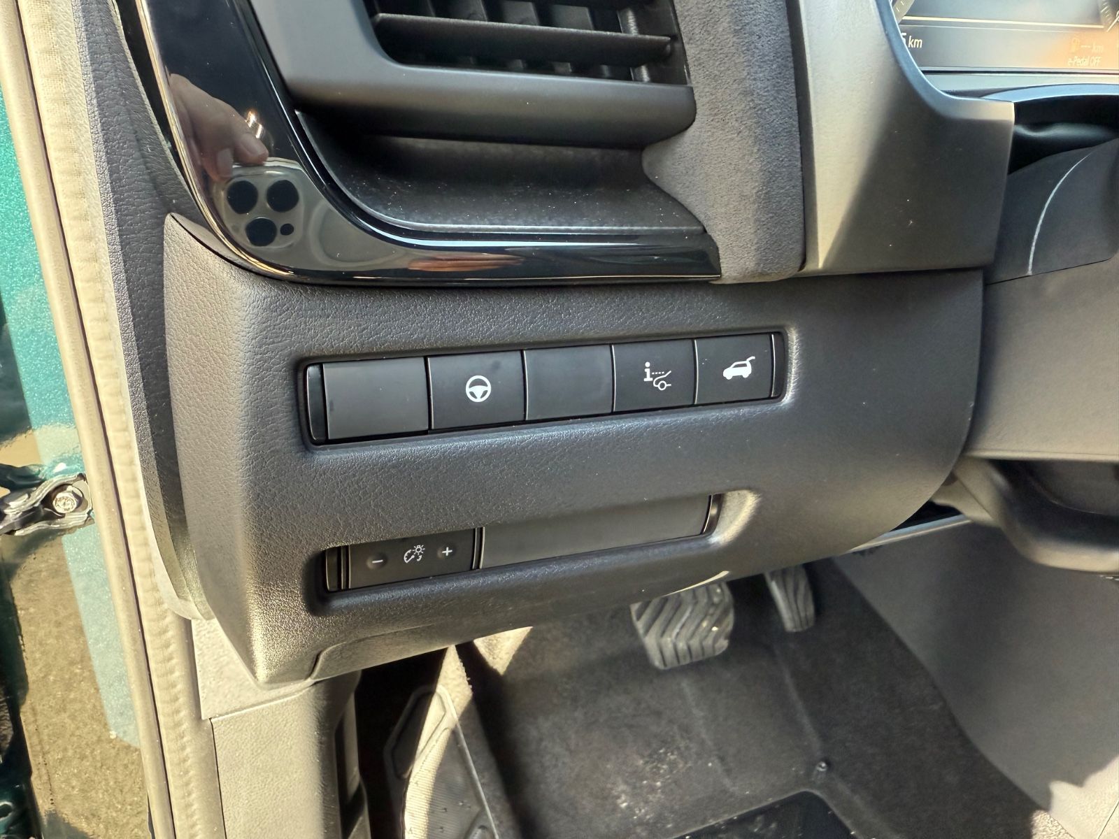 Fahrzeugabbildung Nissan Qashqai N-Design e-Power - Alcantara