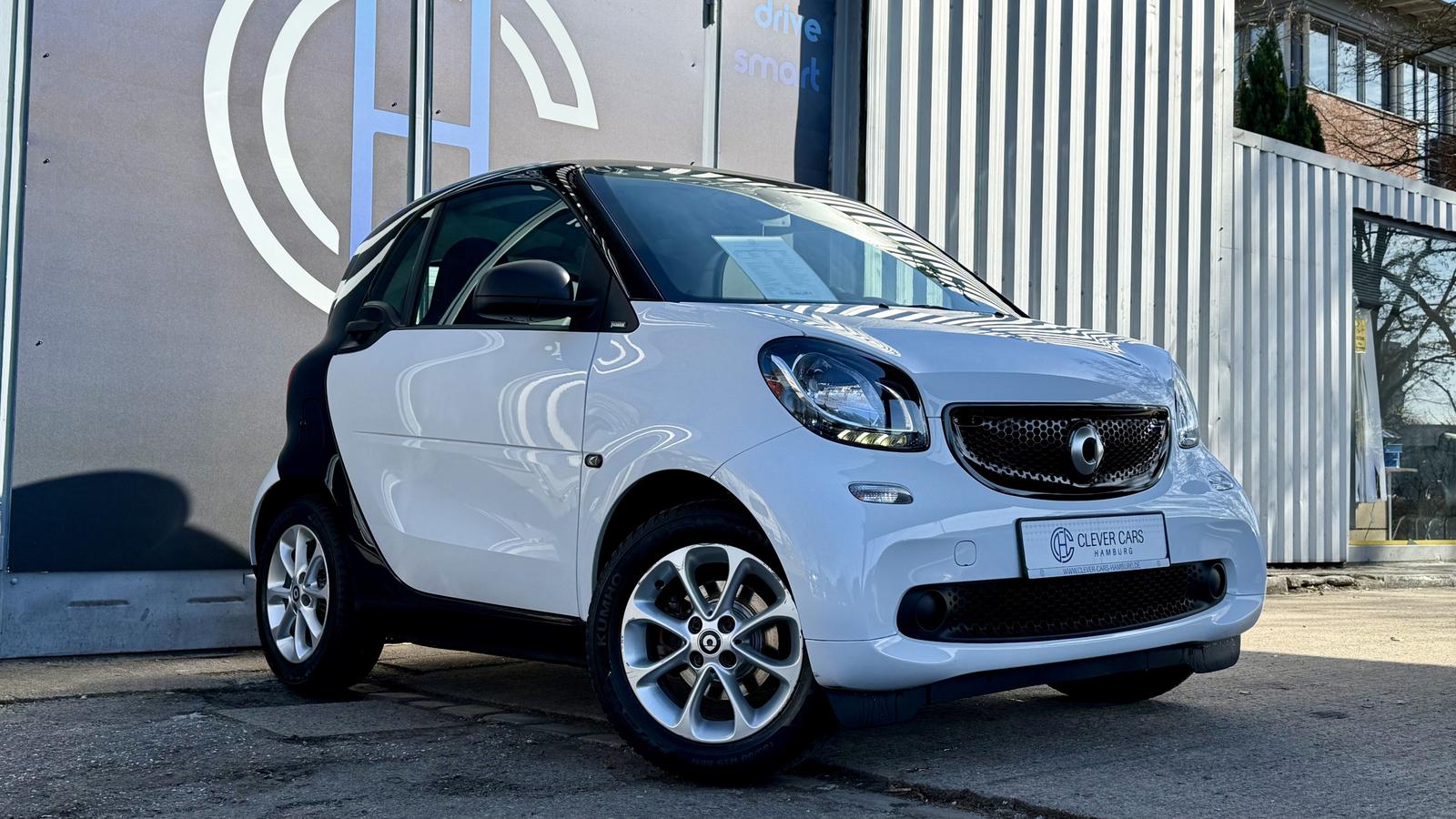 Smart ForTwo COUPE*PASSION*KLIMA*CARPLAY*LED*NAVI