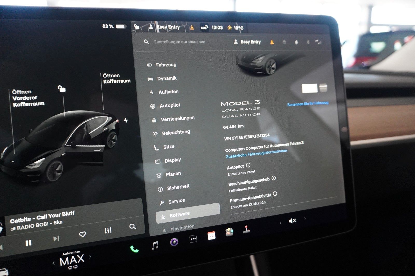 Fahrzeugabbildung Tesla Model 3 LONGRANGE DUAL-MOTOR NAVI/KAMERA/PANO/SH