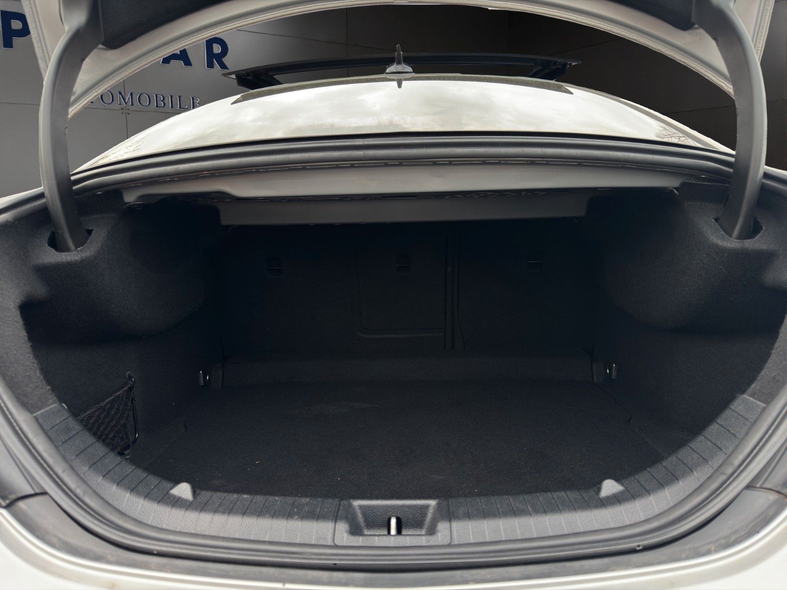 Fahrzeugabbildung Mercedes-Benz CLA 180 Pano/Automatik/Bi-Xen/Navi/Sitzheizung