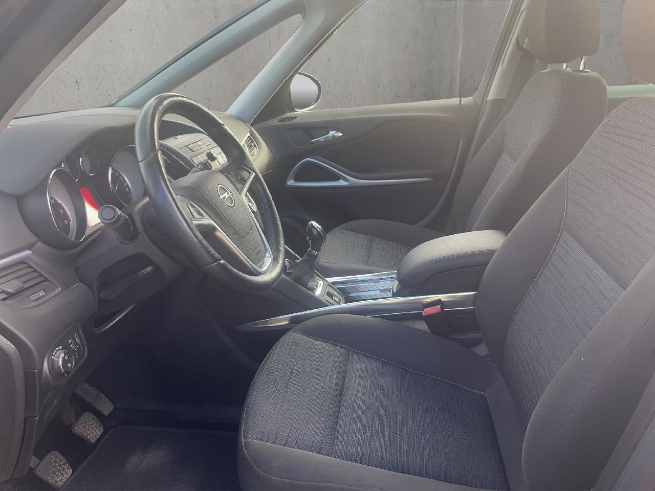 Fahrzeugabbildung Opel Zafira C Tourer Style