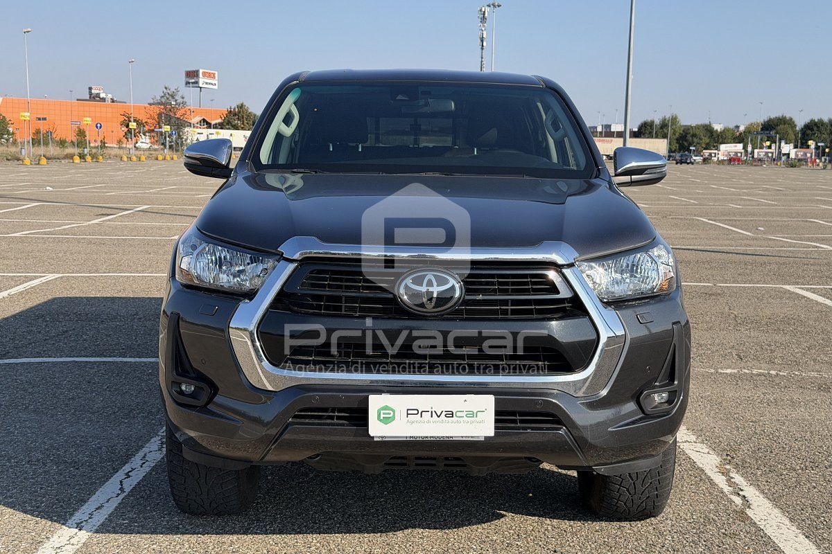 Toyota TOYOTA Hilux 2.8 D 4WD 4 porte Double Cab Lounge imagem 2