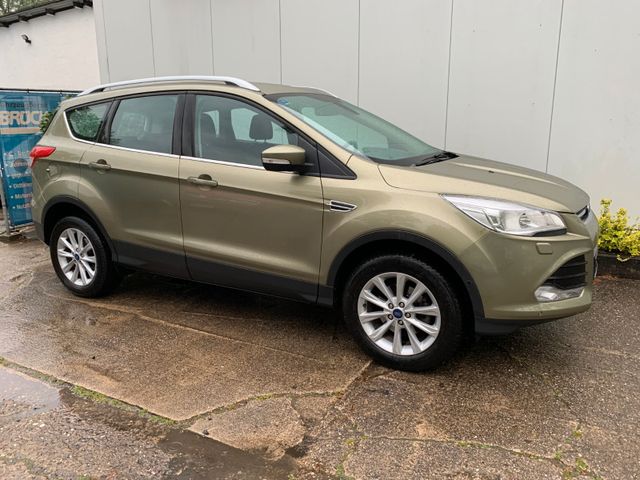 Ford Kuga Titanium 1.Hd top Zust. wenig Km Garantie