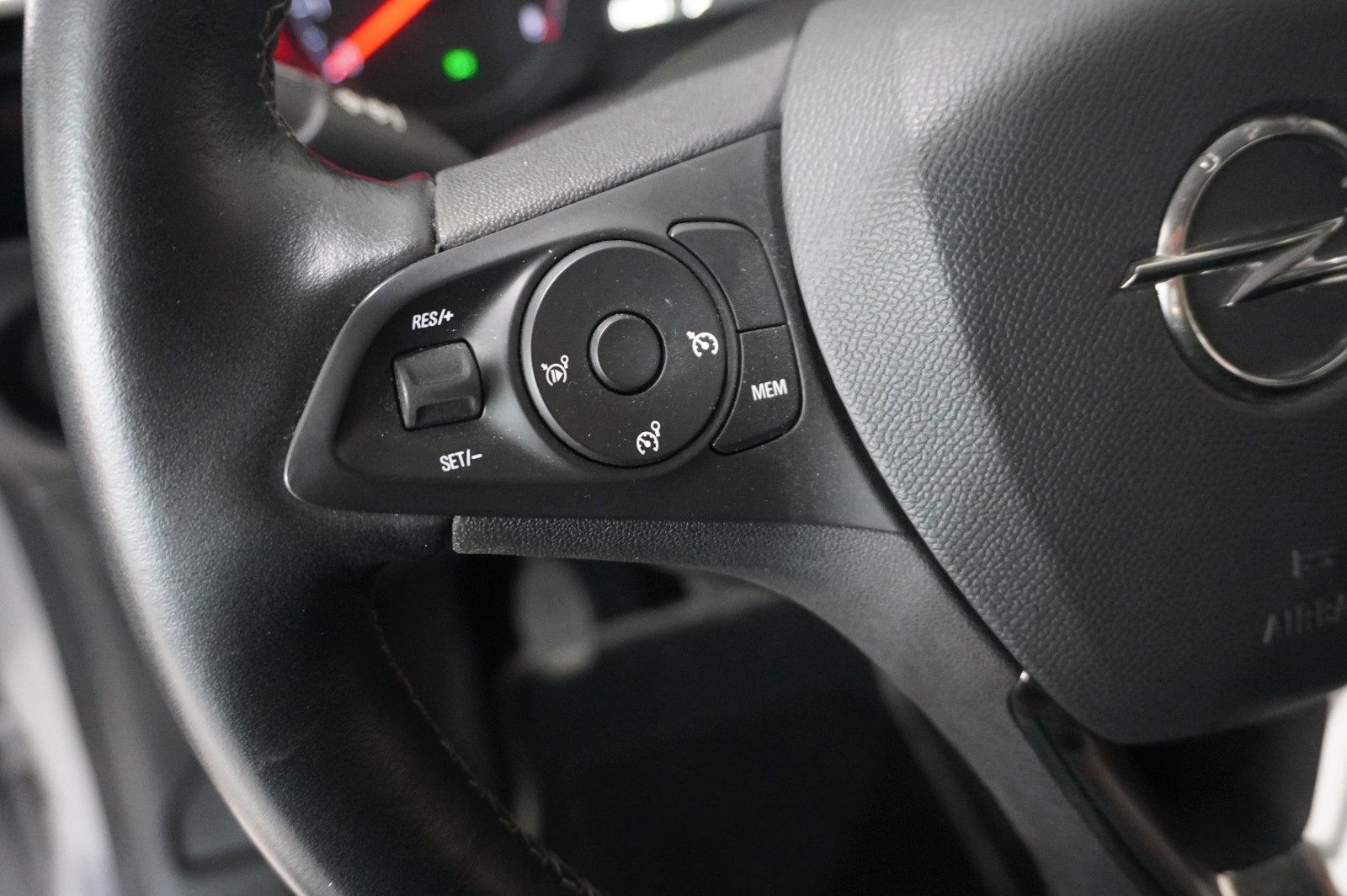 Fahrzeugabbildung Opel Corsa F 1.2 ELEGANCE NAVI/LED/TEMP./SPORT/DAB+