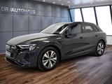 Audi Q8 e-tron 55 advanced quattro  LED Assistenzpake - Audi Q8 e-tron SUV