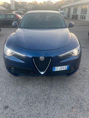 Alfa Romeo Stelvio 2.2 Turbodiesel 190 CV AT8 Q4