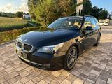 BMW 520 - BMW 520 aus 2010: Kombi