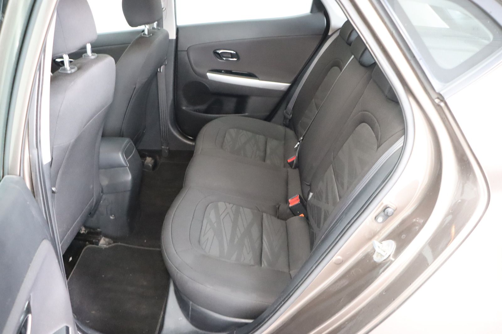 Fahrzeugabbildung Kia Cee'd 1.4 16V Edition 7 aus 1. Hd