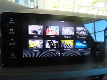 Fotografie 20 des Skoda Kamiq Monte Carlo 1.5 TSi DSG AHK Navi