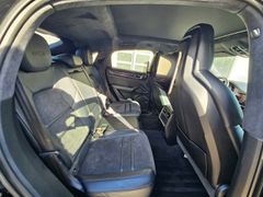 Fahrzeugabbildung Cayenne Coupe GTS Vorbesitzer - Lionel Messi