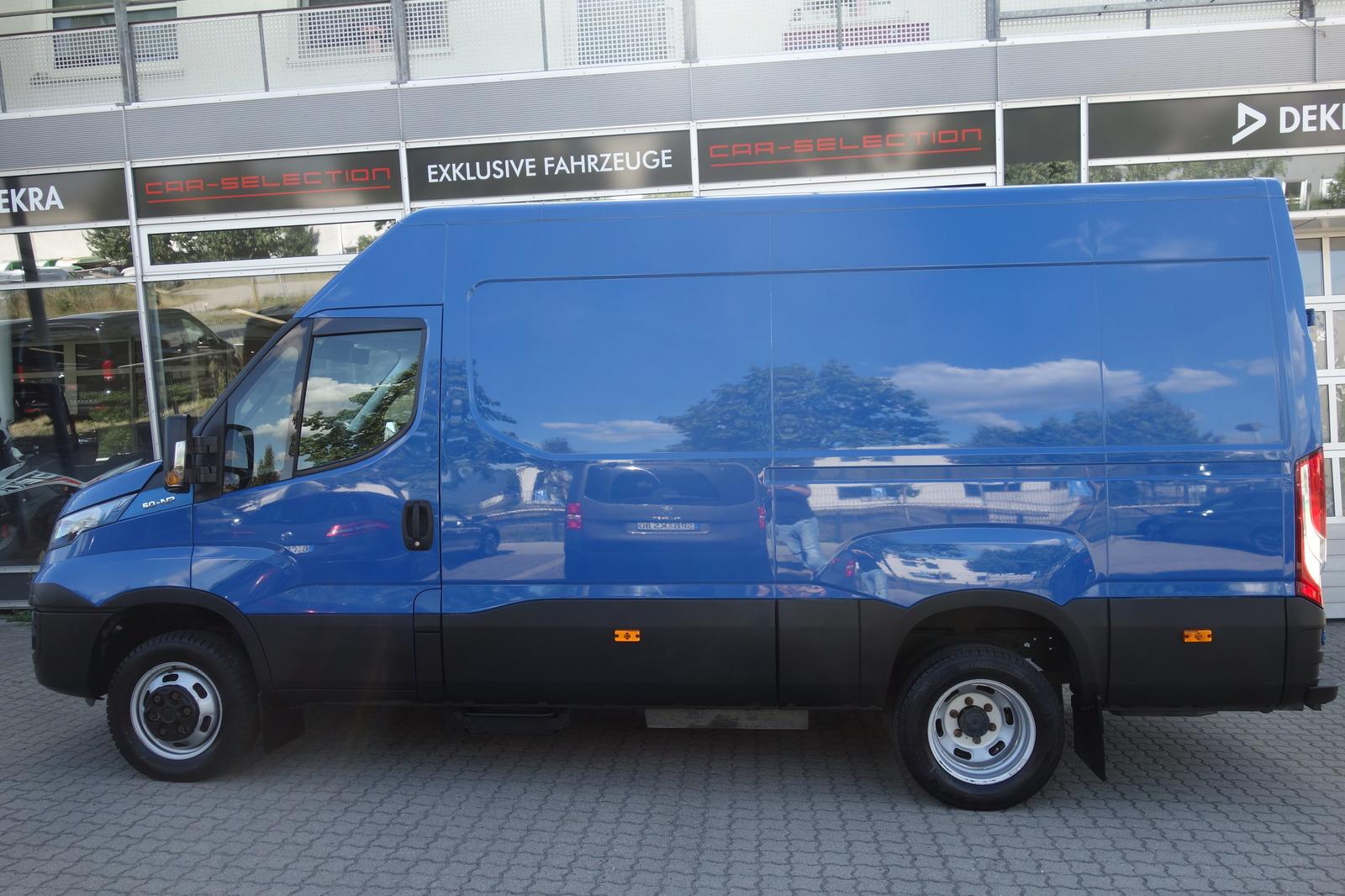 Iveco Daily 3.0 CNG L3H2 50 REGAL/STDHZG/AHK/SCHWINGSI