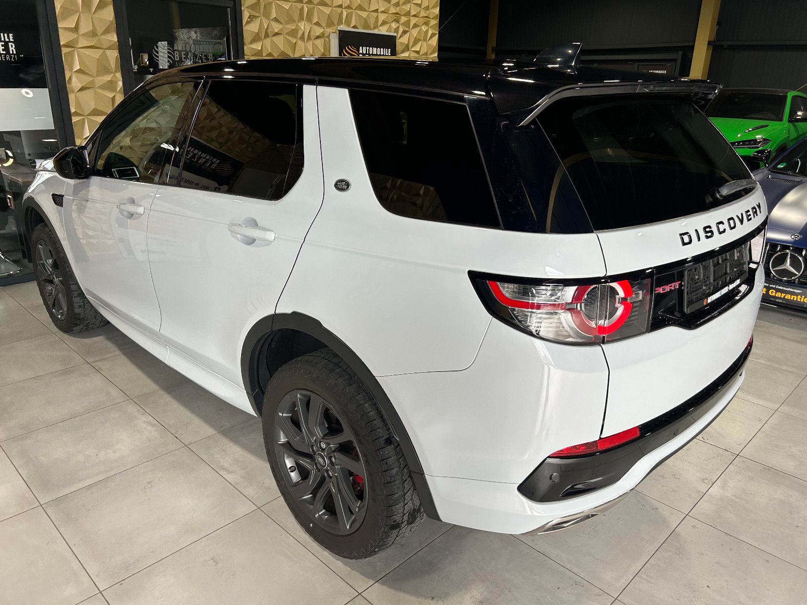 Fahrzeugabbildung Land Rover Discovery Sport SE AWD/KAMERA/NAVI/SHZ/PDC/