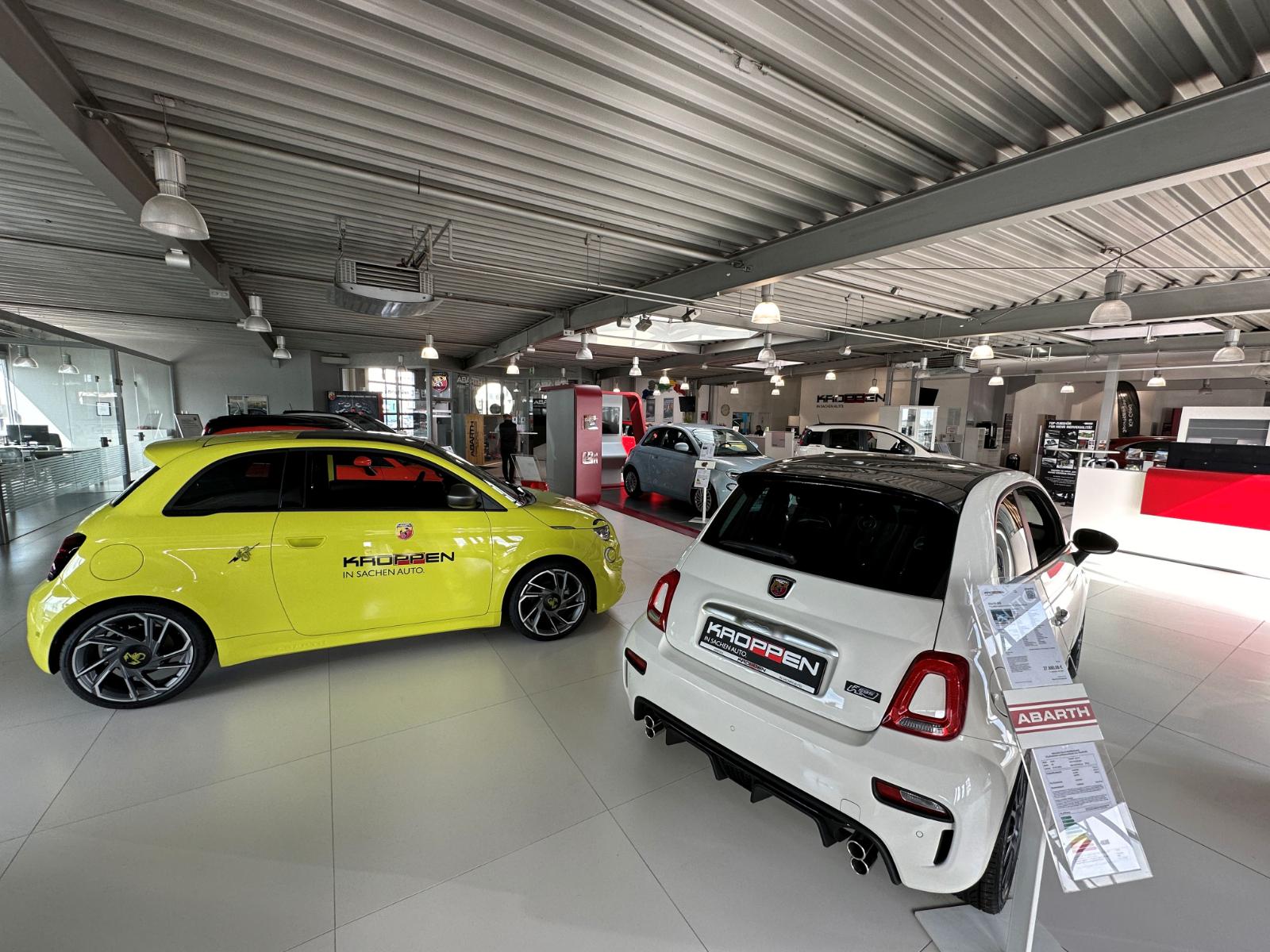 showroom-image-top