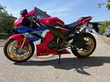 Honda CBR 1000 RR-R SP Fireblade - HONDA CB 1000F