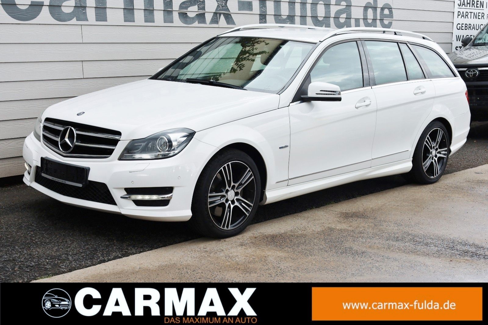 Fahrzeugabbildung Mercedes-Benz C 300CDI 4M T AMG TLeder,Navi,Xenon,SH,PDC,SR+WR