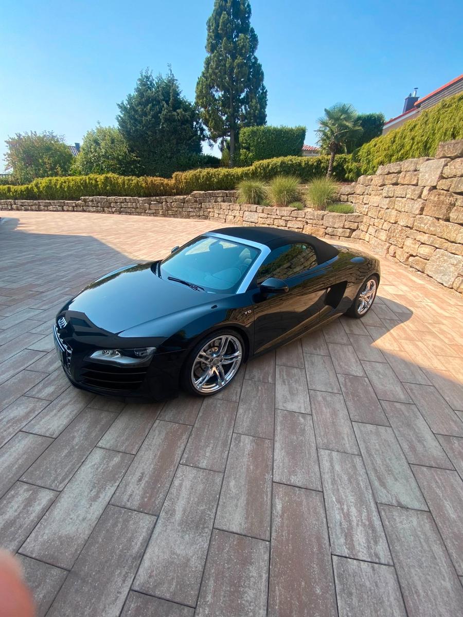 Audi R8 V10 Spyder 5.2 FSI quattro - 1. Hand