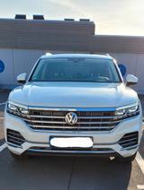 Volkswagen Touareg 3.0 V6 TDI 210kW 4MOTION Tiptronic - - Volkswagen Touareg in Düsseldorf