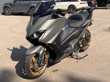 Yamaha T Max 560 TECH MAX* LEO VINCE TITAN AUSPUFF* TOP - YAMAHA V MAX