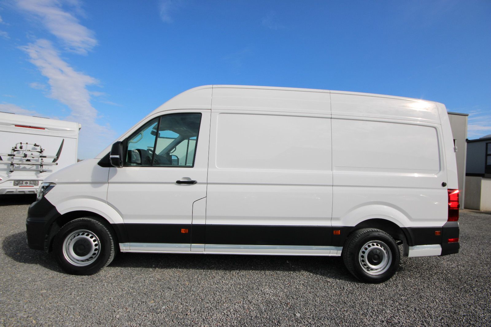 VW Crafter Kasten Kasten 30 mittellang Hochdach FWD