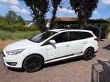 Ford Focus 1,5 TDCi 88kW Business Turnier - Ford Focus: 1.8