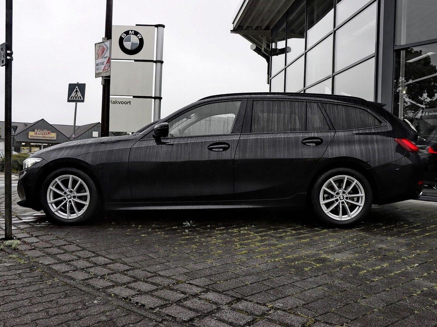 BMW 320 d Touring, Automatic-Getriebe, Head-up Displa, миниатюра 2
