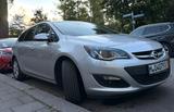 Opel Astra J *Automatik*TÜV*Scheckheft*8fach*LED*AHK - Opel Astra: Automatik, J