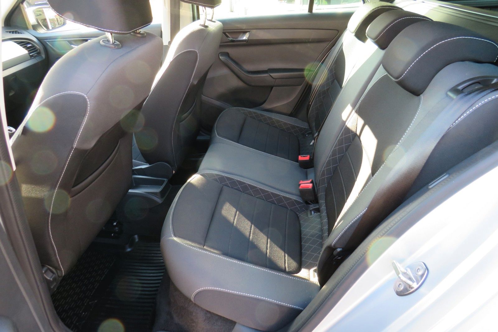 Fahrzeugabbildung SKODA Fabia Combi Ambition GRA SITZH. APP-CONNECT 1.HD