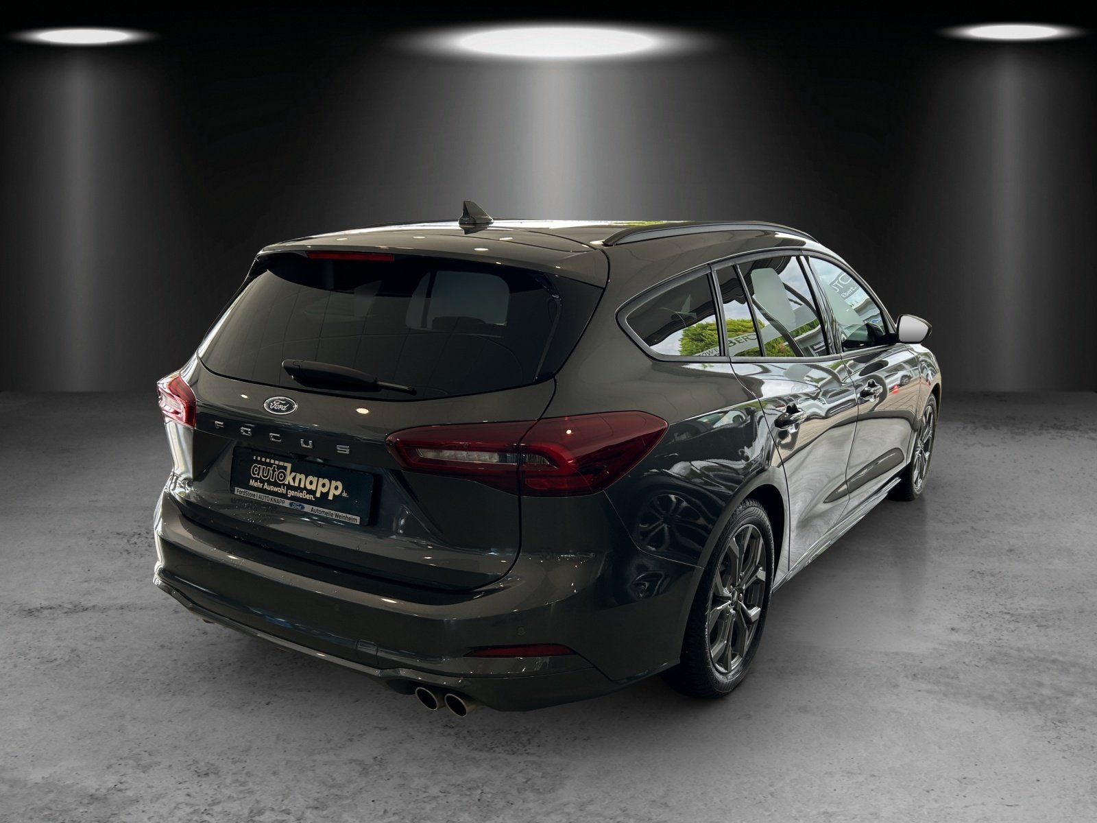 Fahrzeugabbildung Ford Focus 1.0 ST-Line X Aut./LED/ACC/KAMERA/AHK/NAVI