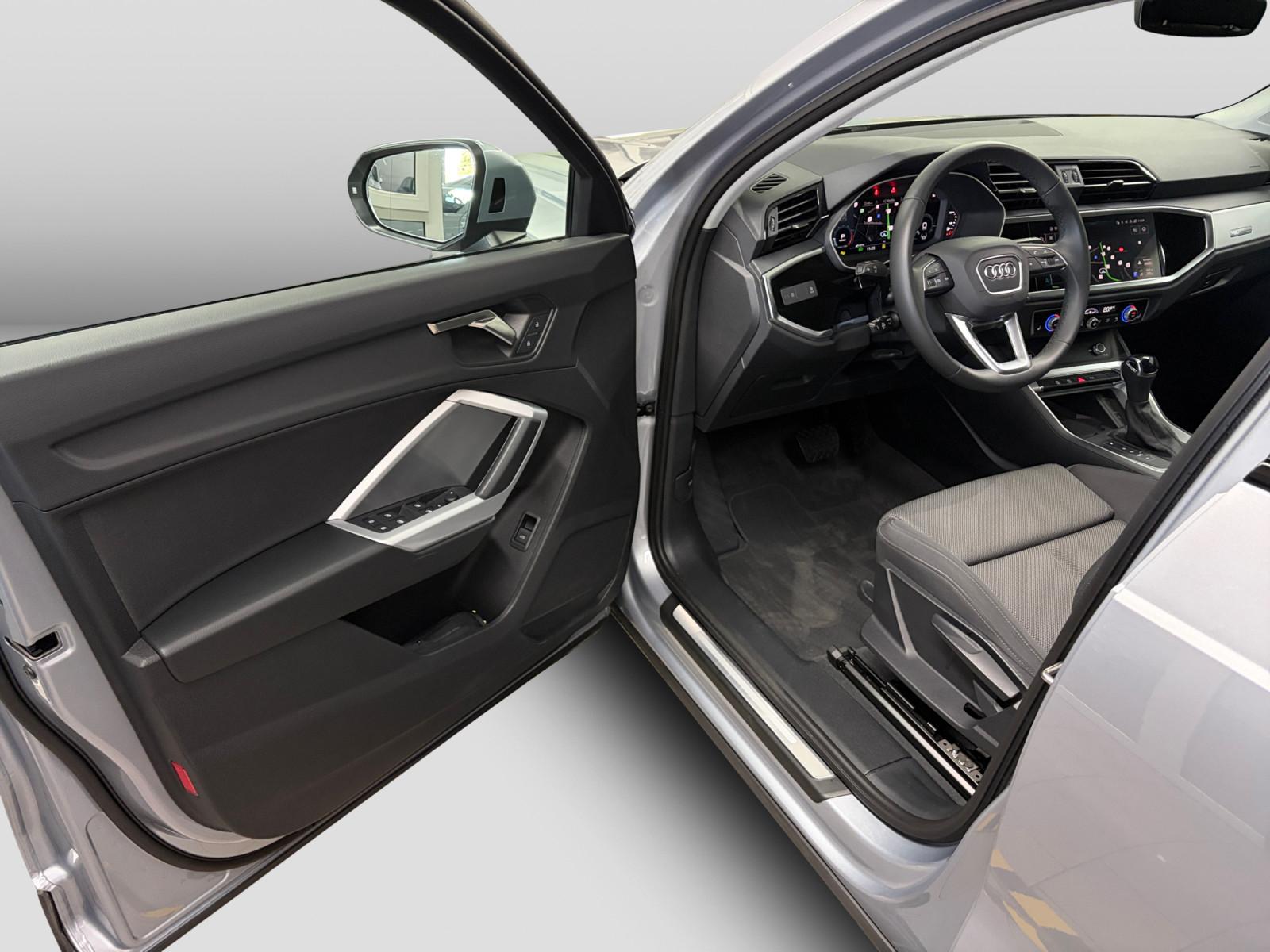 Audi Q3 TFSI advanced AHK Navi Virtual ACC Sitzh Carp