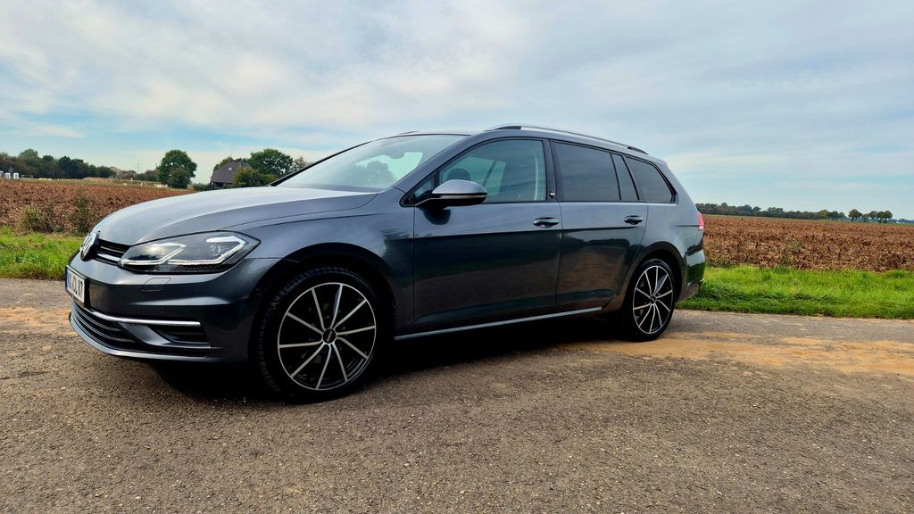 Image of Volkswagen Golf