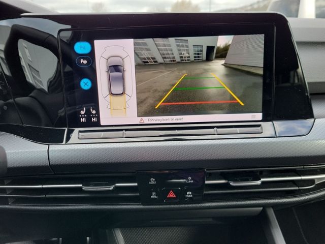 Golf VIII 1.5 TSI ACTIVE STANDHZ+RFK+HEAD-UP+NAV