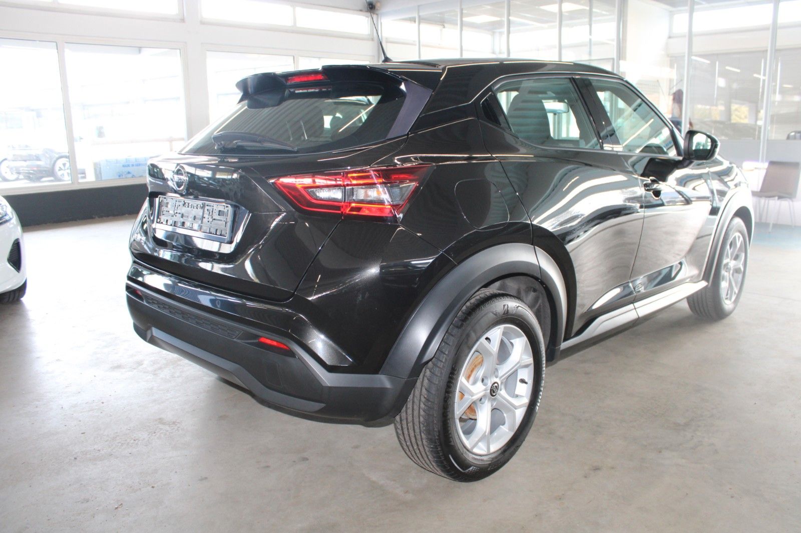Fahrzeugabbildung Nissan JUKE ACENTA DAB NAVI LED Kamera SHZ aus 1.Hand