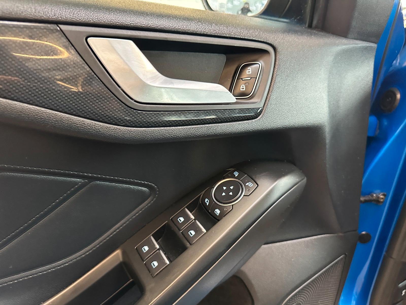 Ford Focus Lim. *ST-LINE*ACC*SPURASSIST*KEYLESS*B&O*