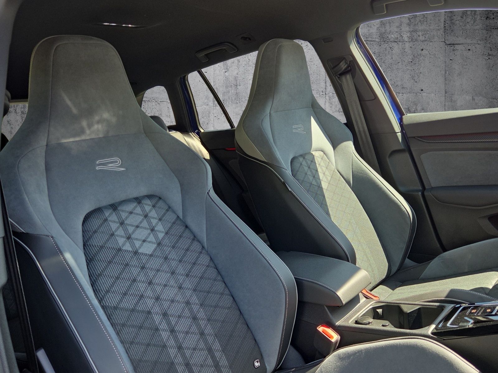 Golf Variant R-LINE 1.5 eTSI OPF DSG RFK