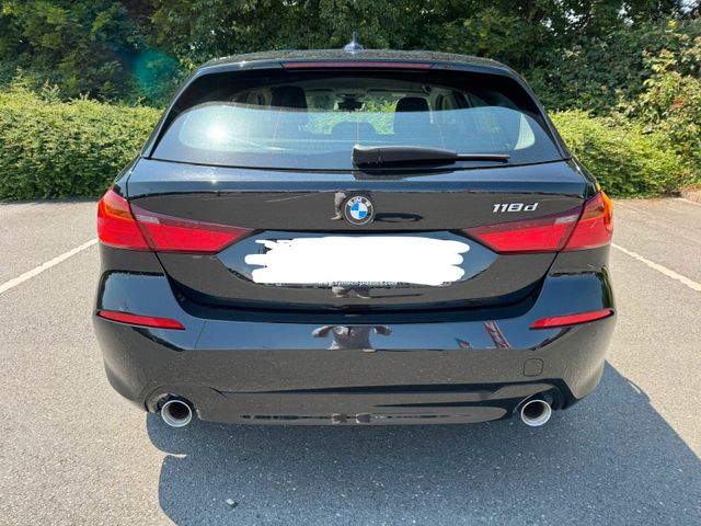 BMW BMW 1er 118d Automatik Apple CarPlay Sitzh...
