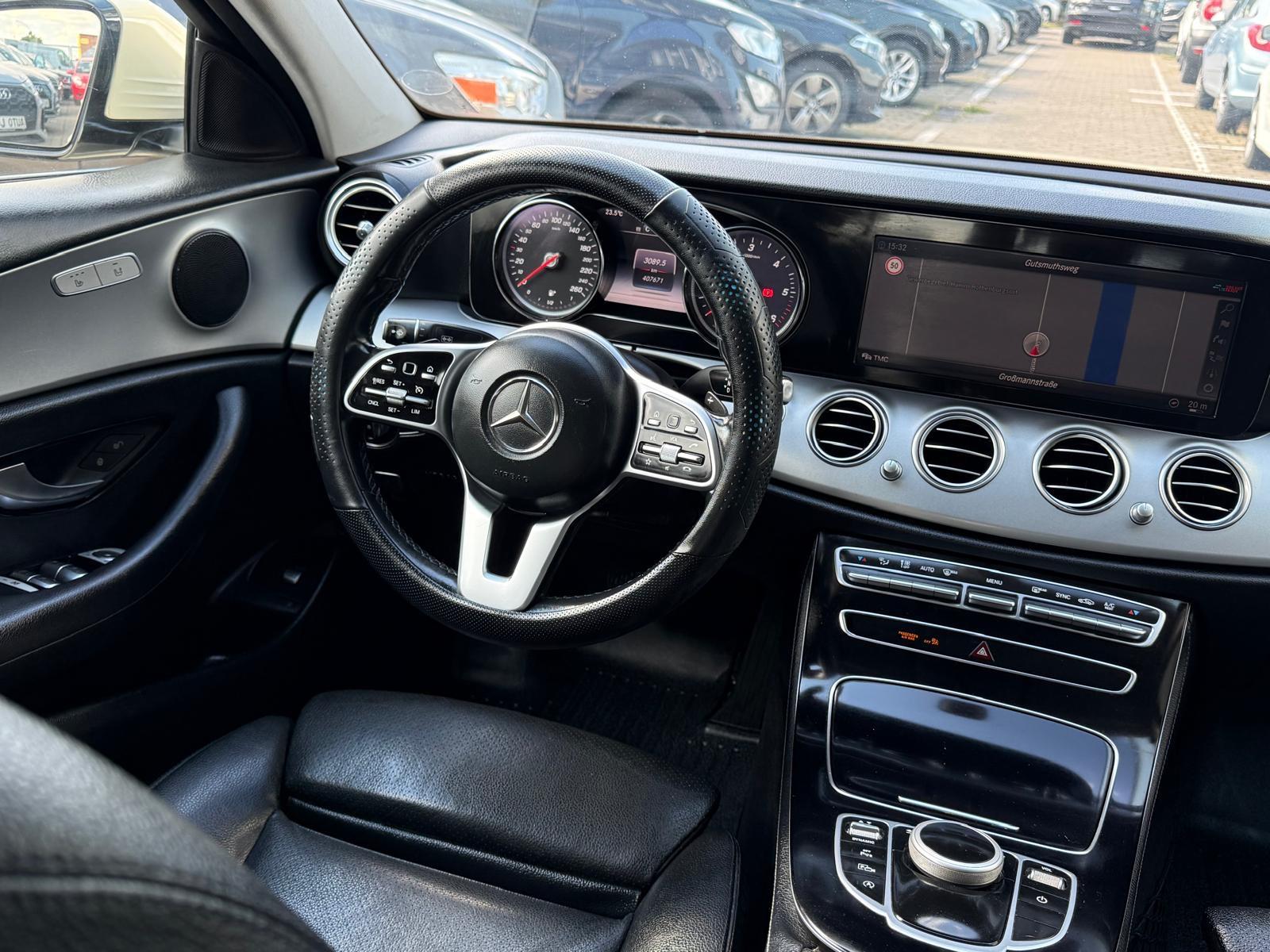 Mercedes-Benz E 220 d Autom.
