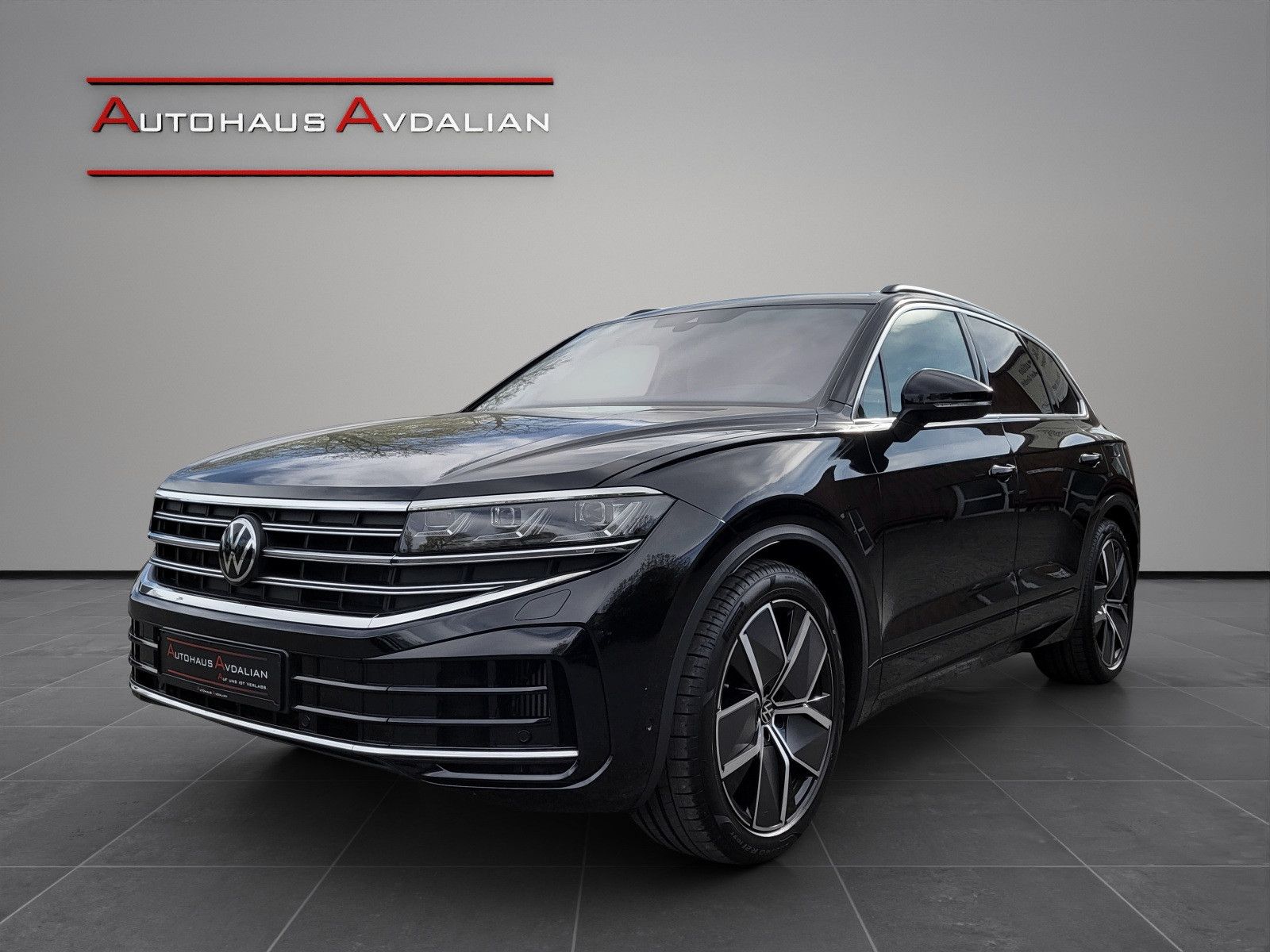 Volkswagen Touareg 3.0 TSI eHybrid 4M. Elegan. HUD|LUFT|AHK