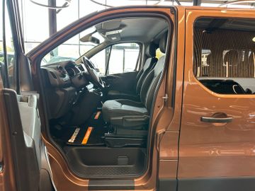 Opel Vivaro B Combi 2,7t *8Sitzer*Navi*AHK*Klima*