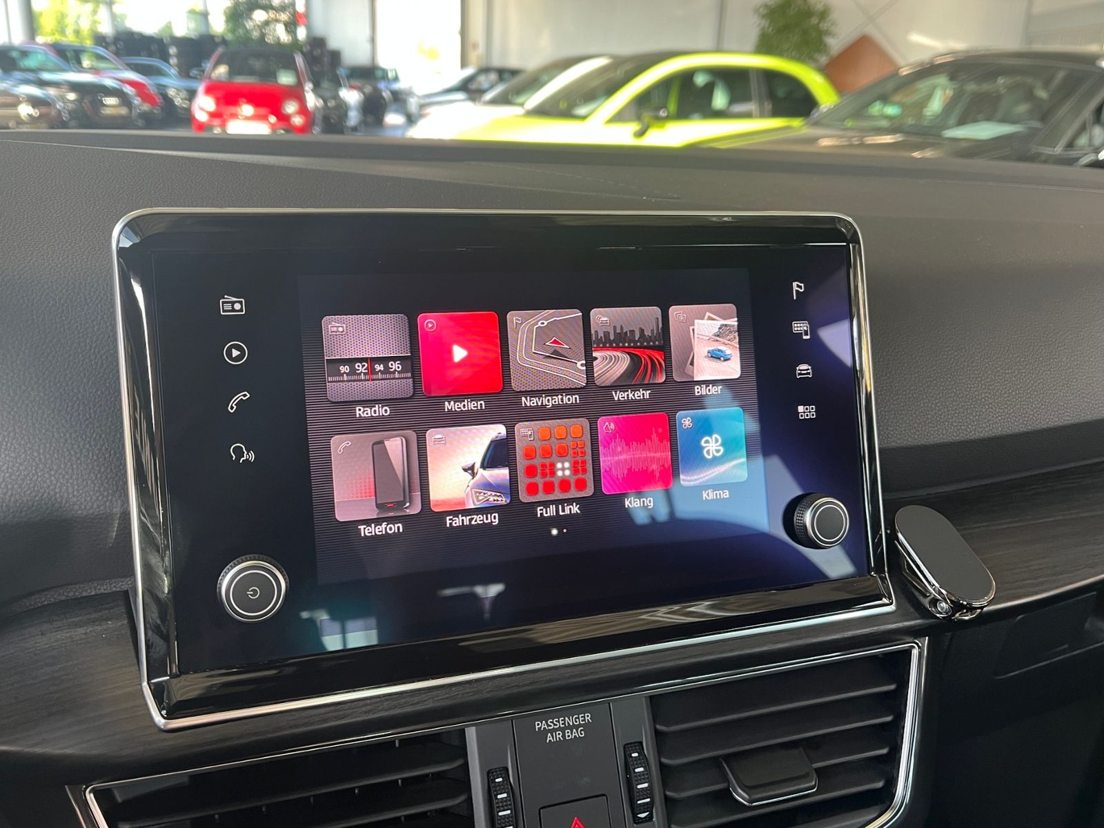 Fahrzeugabbildung SEAT Tarraco Xcellence 4Drive AHK 7-Sitz. LED NAVI